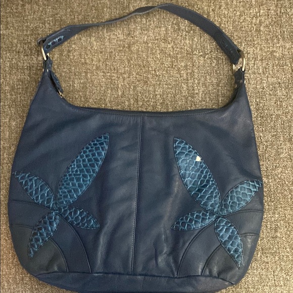 Blue Leather X Pattern Shoulder Bag - Picture 2 of 5